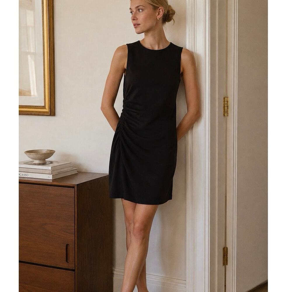 Club Monaco Black Side Seam Ruch Dress Sleeveless Classic Minimalist Size Medium